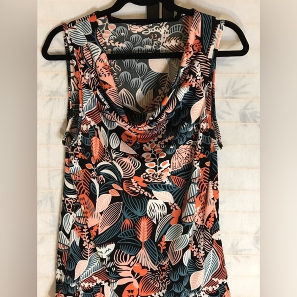 Sleeveless‎ Multi Colored Blouse